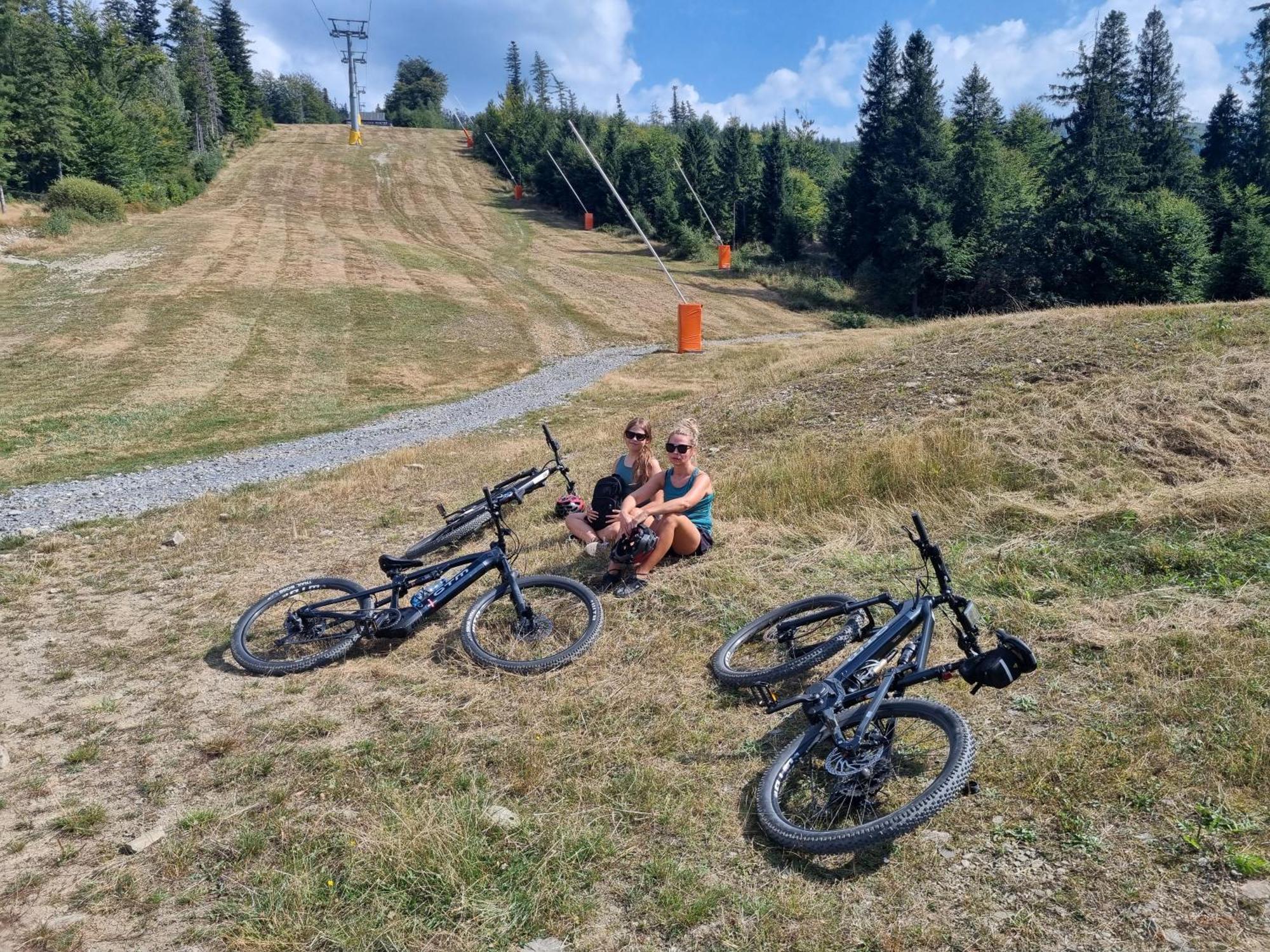 Apartament Elbrus Czyrna Szczyrk Wypozyczalnia Rowerow E-Bike Czyrna Szkola Narciarska & Wypozyczalnia Ski Serwis Exterior foto
